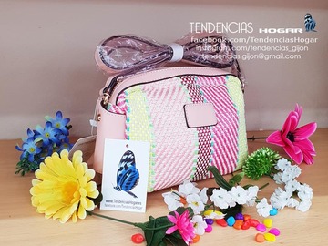 Bolso pequeño trenzado rosa