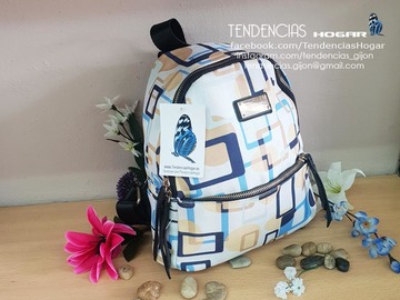 Mochila cuadrados