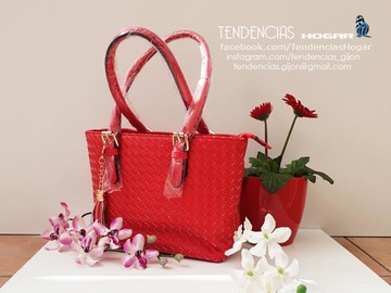 Bolso estilo cesta rojo